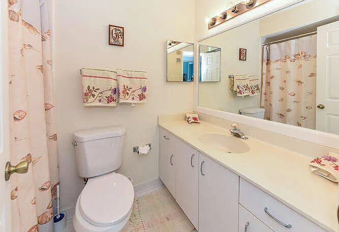 4105 Fairway Dr N — Photo 28