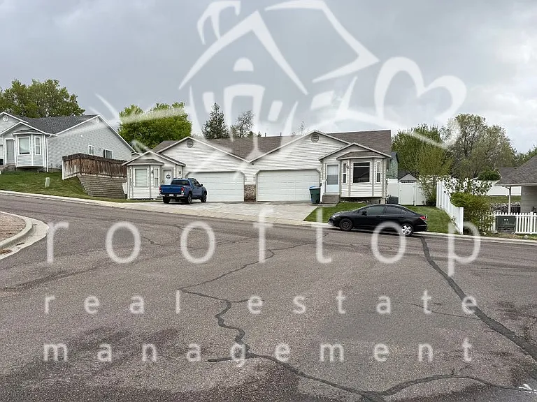 1485 E Cedar St — Photo 1