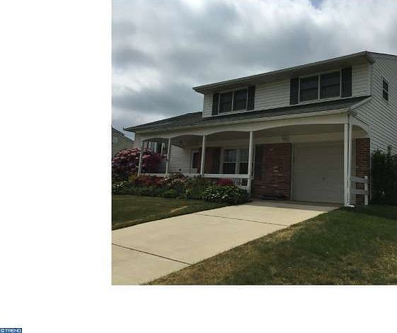1st image of 405 Cedar Dr