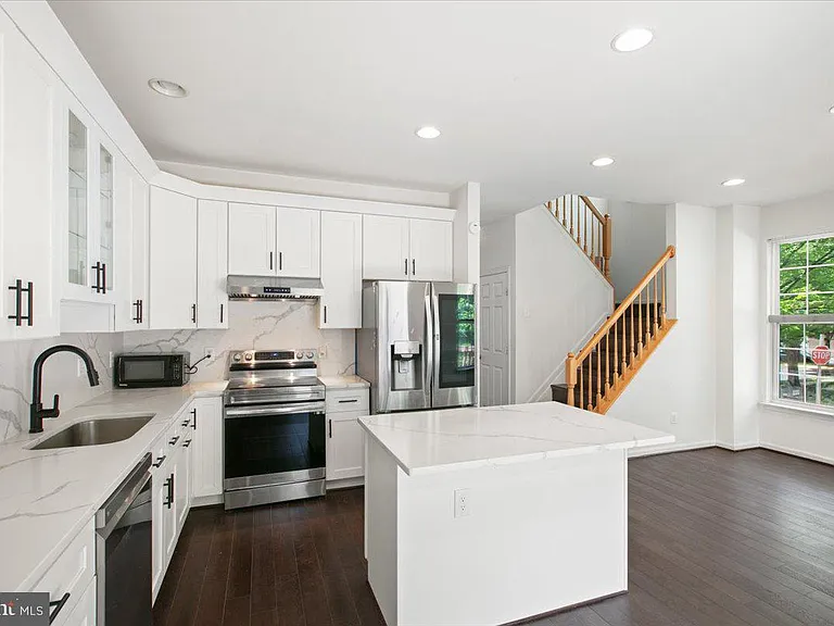 4113 Flower Box Ct — Photo 14