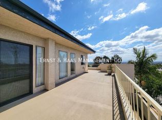 2755 E Hill St, Signal Hill, CA 90755