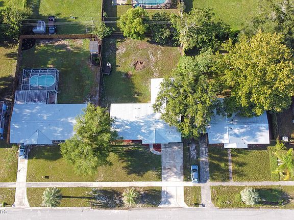 5th image of 309 BELMONT Drive