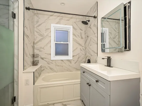 180-14 69th Avenue image 13 of 22