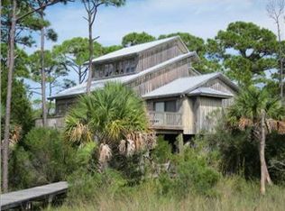 1935 Indian Harbor Rd, Eastpoint, FL 32328