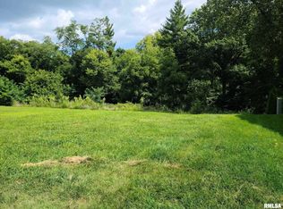 2306 Chatham Rd, Springfield, IL 62704