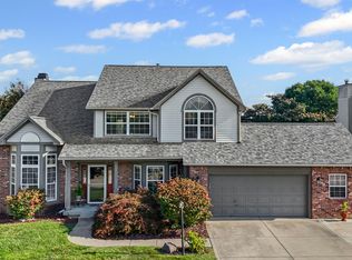 1216 Thornmeadow Cir, Greenwood, IN 46143