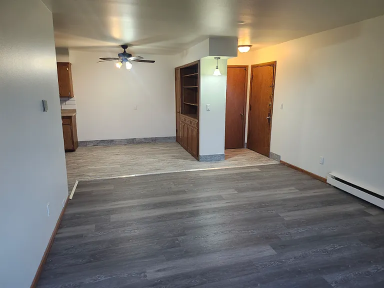 4812 N 104th St #6 — Photo 11