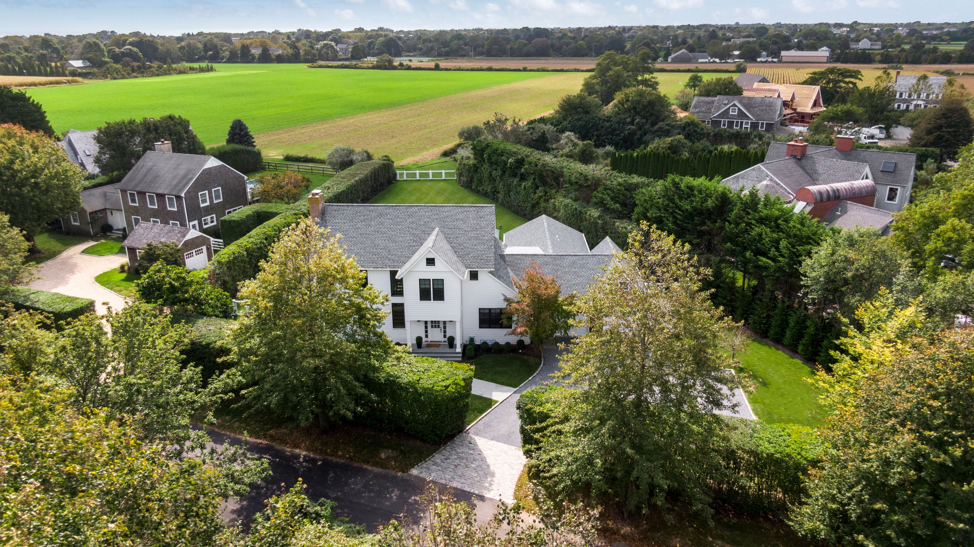 22 Osborne Farm Ln in Wainscott Out East