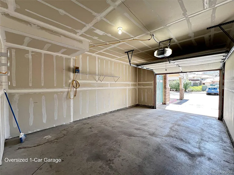 3865 S Dayton St #302 — Photo 21