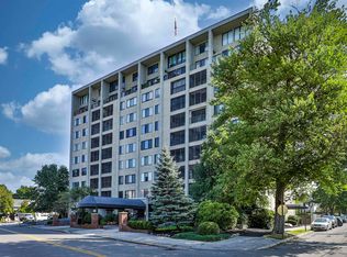 55 River Rd APT 4H, Manchester, NH 03104