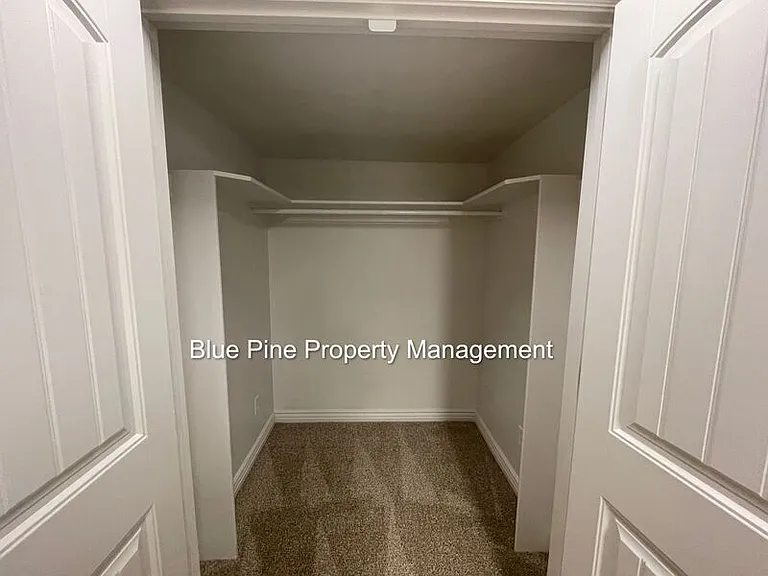 3601 Delaware Ave — Photo 29
