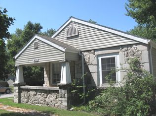 2015 S Hampton Ave, Springfield, MO 65807