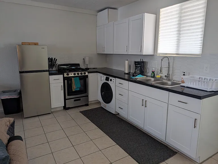 505 Marble Ave NW #B — Photo 7