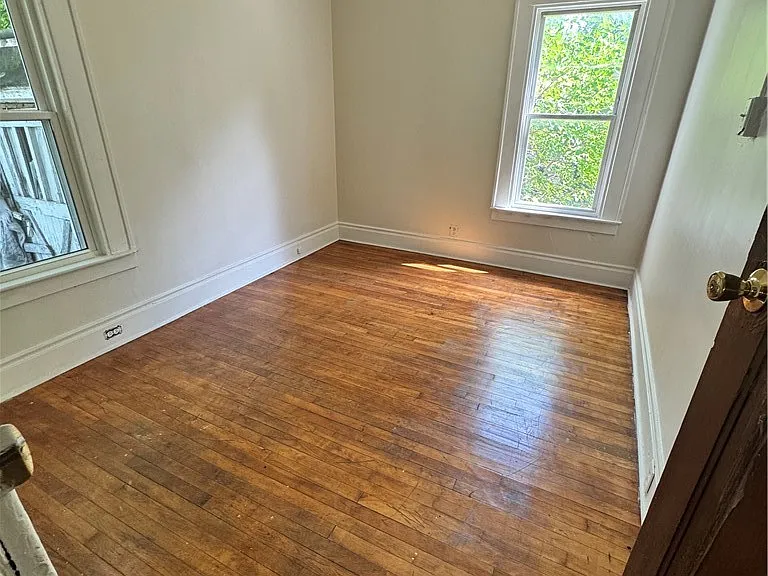 2401 Midland Ave #1 — Photo 4