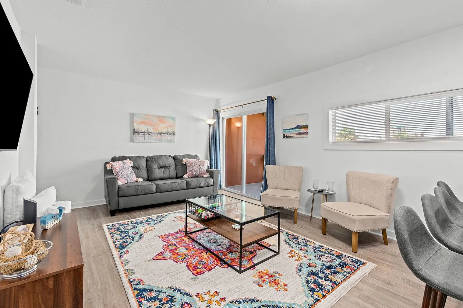 1 bed, 1.0 bath, 742 sqft, $2,143 — Photo 3