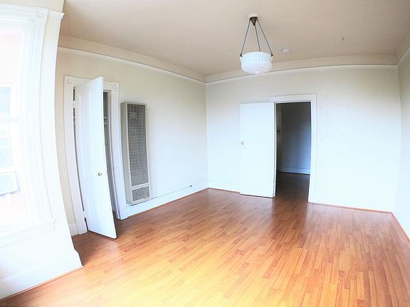 2nd image of 2952 Folsom St #4
