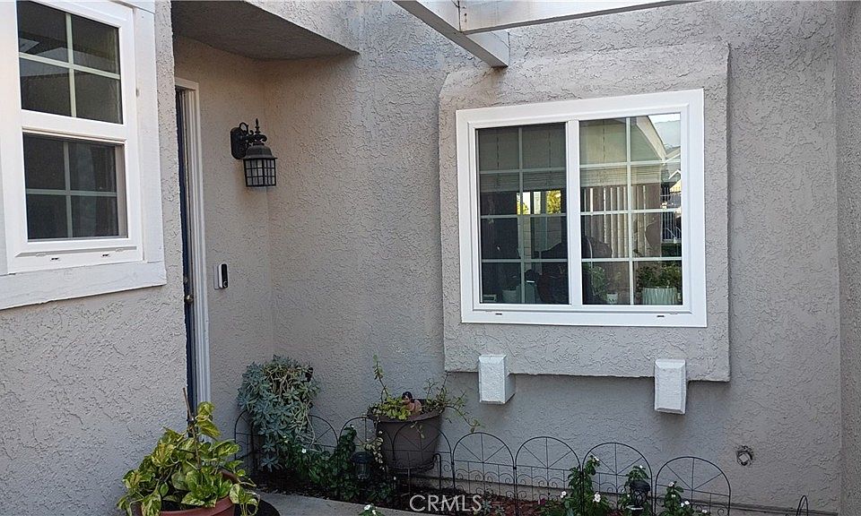 1st image of 1649 Toyon Pl