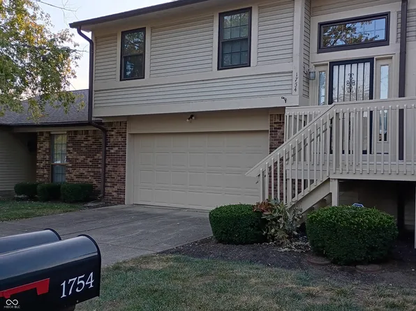 1754 N Queensbridge Dr, Indianapolis, IN 46219