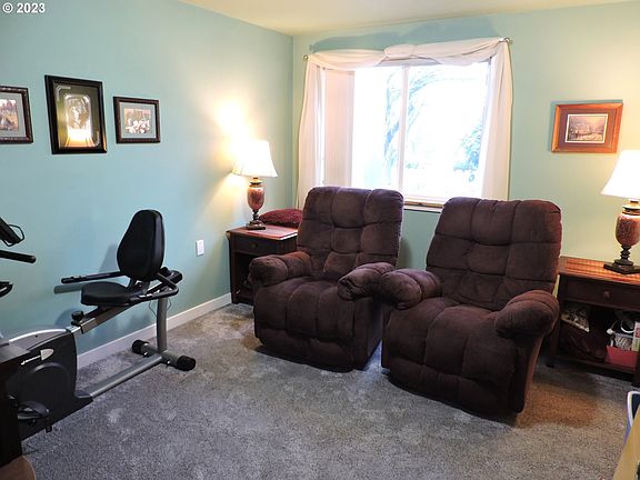 4th image of 3355 Lavina Dr