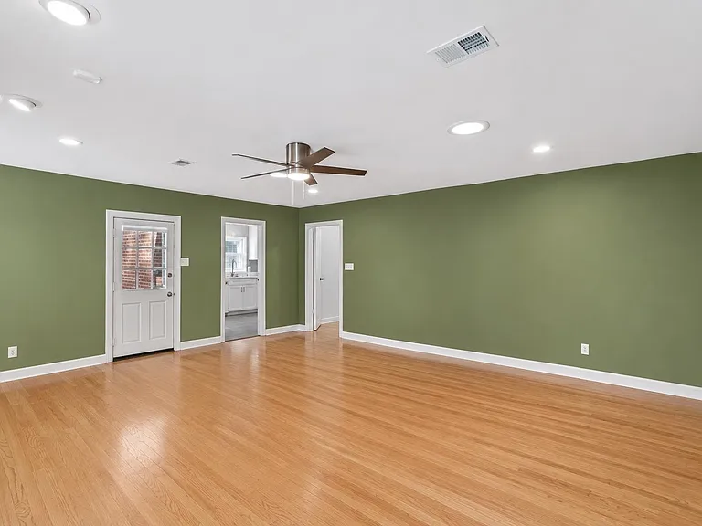 37 N Century St — Photo 12