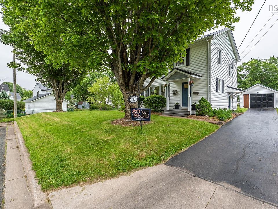 1st image of 90 Churchill St
