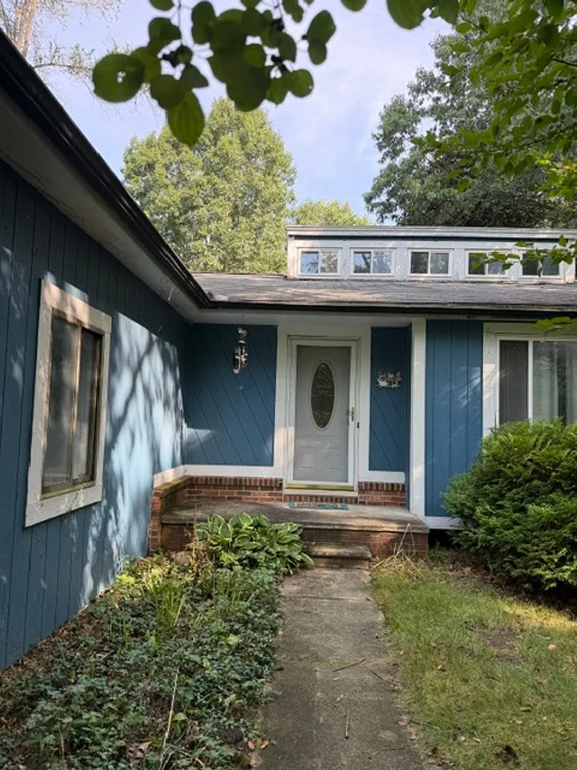 Coming Soon!! Spacious Ranch House On One Acre W/Attached Garage — Photo 1