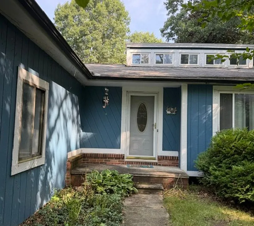 3255 McCluskey