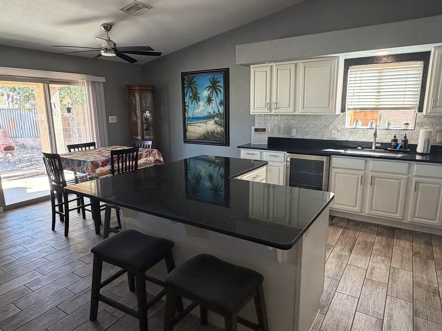 4 bed, 1471 sqft, $2,400 — Photo 4