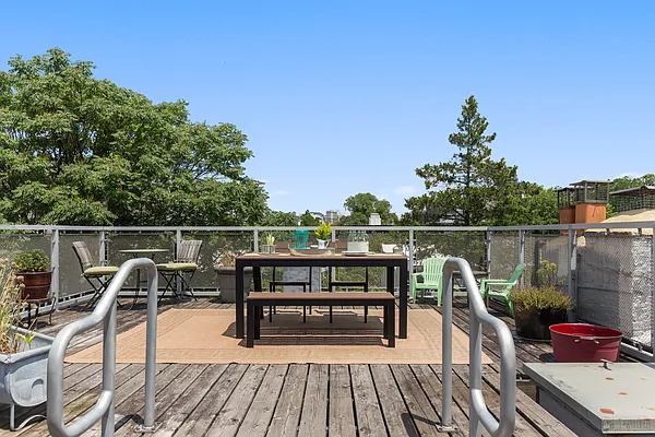 Rented by Corcoran | media 22