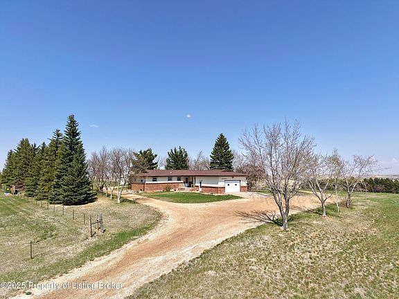 3rd image of 10493 Highway 10