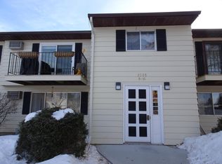 2325 Library Ln, Grand Forks, ND 58201