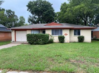 1335 Andrew St, Mesquite, TX 75149