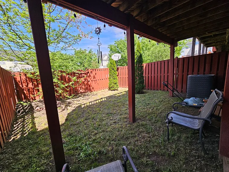 1201 Cambria Ter NE — Photo 42