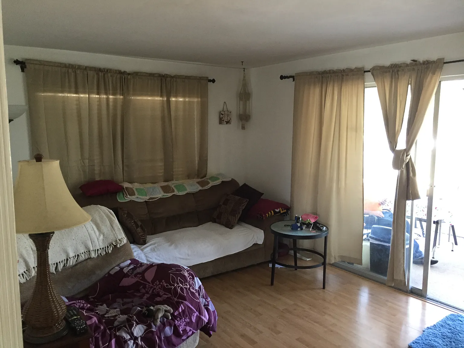 3 bed, 950 sqft, $750 — Photo 3