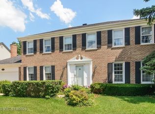 3915 Bordeaux Dr, Hoffman Estates, IL 60192