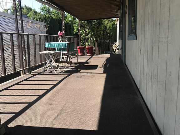 2nd image of 1429 Sunshade Ln #1429