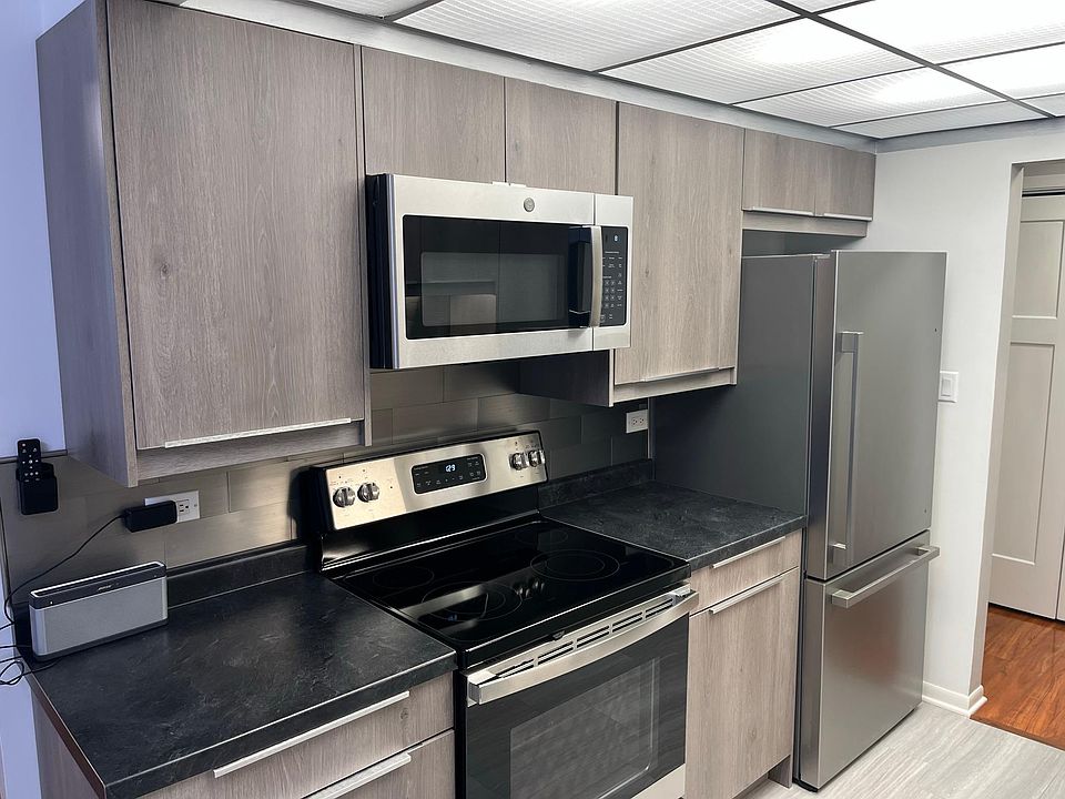 1st image of 801 Oakton St APT 102