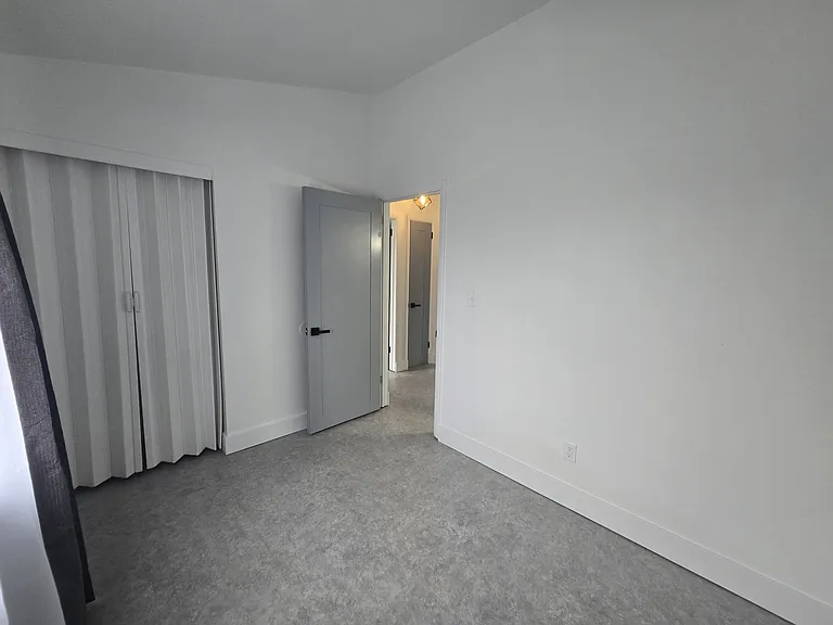 447 Zahn Dr #C — Photo 10