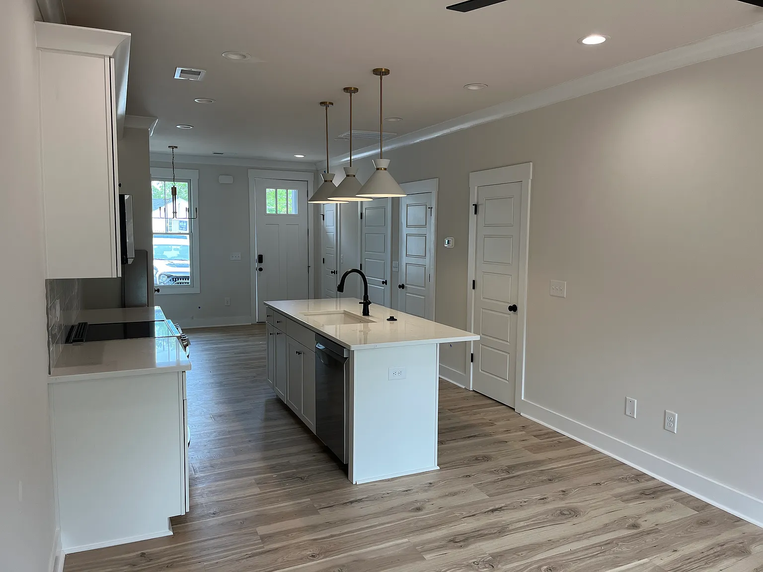 2 bed, 2.5 bath, 1156 sqft, $2,500 — Photo 3