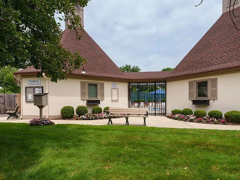 9 Woodmont Dr #9 — Photo 30