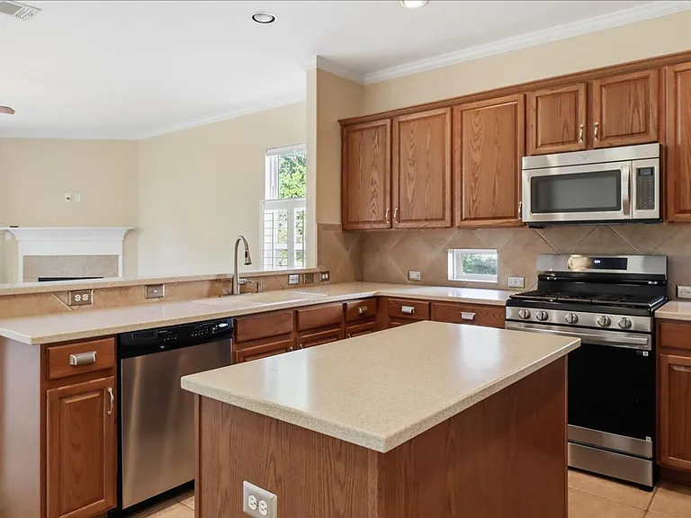 518 Deer Meadow Cir — Photo 12