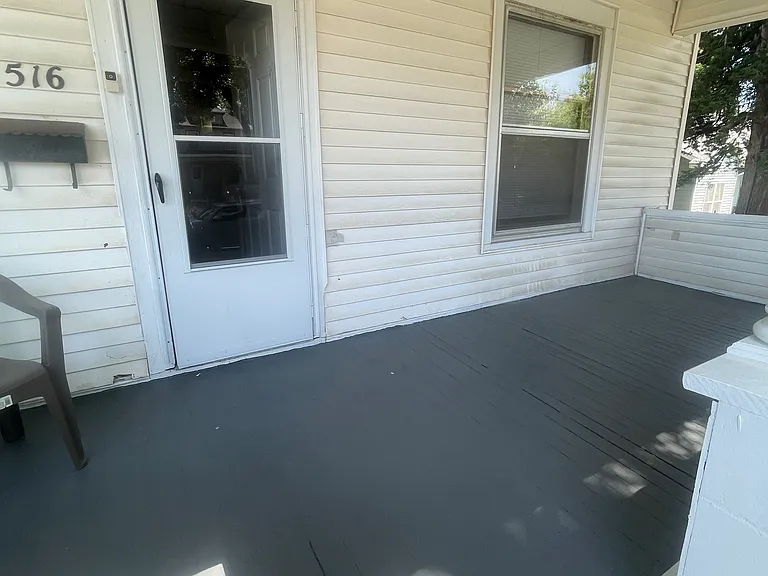 2516 Wirt St — Photo 2
