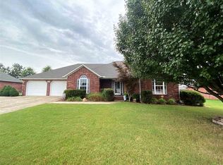 3101 Cambridge Dr, Paragould, AR 72450
