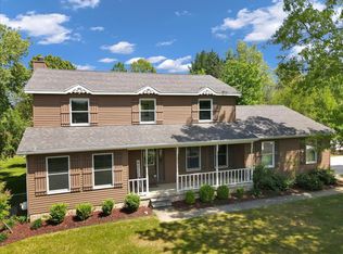 3521 Timber Ridge Dr, Metamora, MI 48455