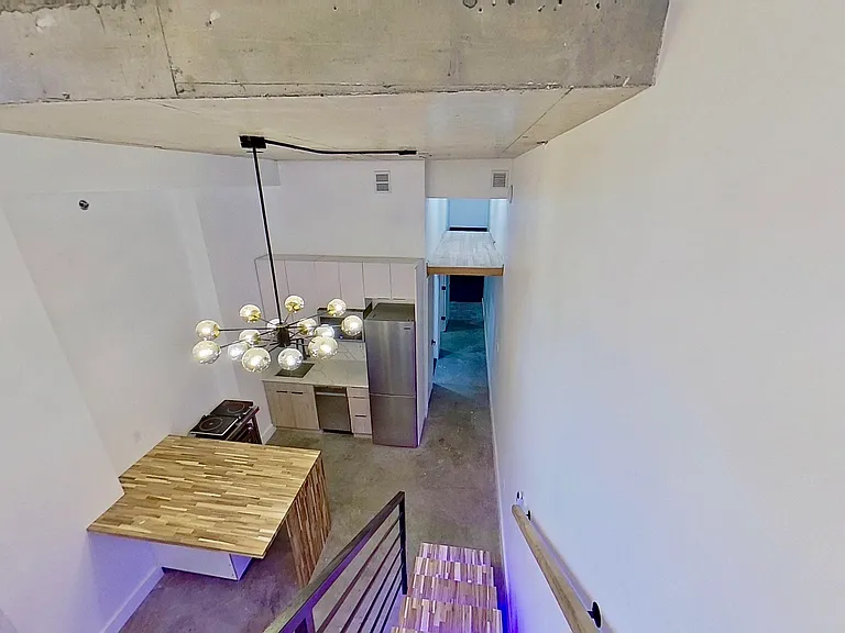 27 Montrose Ave #12 — Photo 23