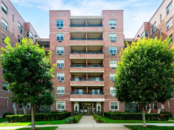 20 Church St APT B22, Greenwich, CT 06830