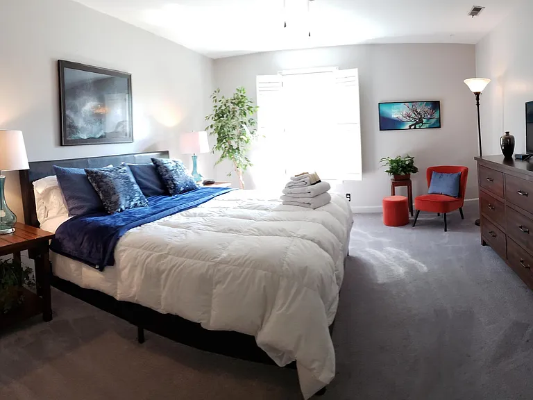303 W Chownings Ct — Photo 23
