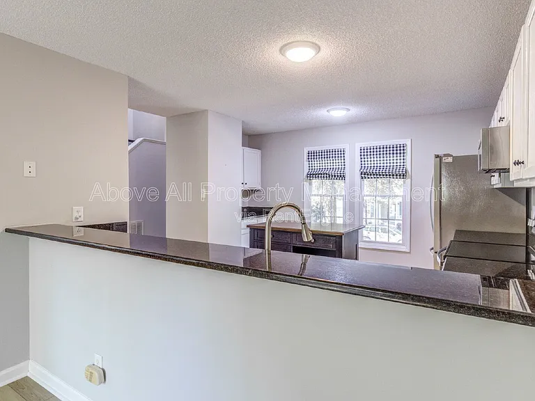 103 Unaka Ct — Photo 23