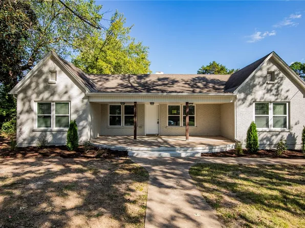 264 E McIntosh St, Pea Ridge, AR 72751