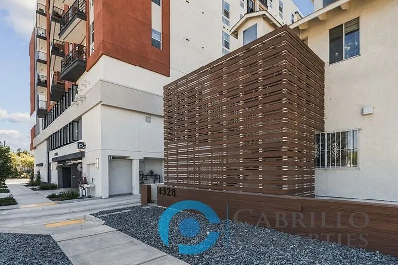 2 bed, 1.0 bath, 800 sqft, $2,895 — Photo 1